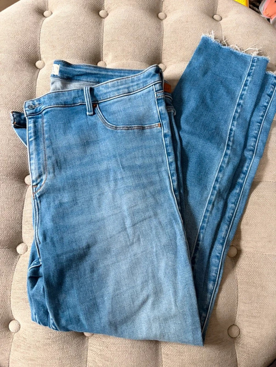 Abercrombie & Fitch Denim - Abercrombie & Fitch Skinny jeans with unfinished edge